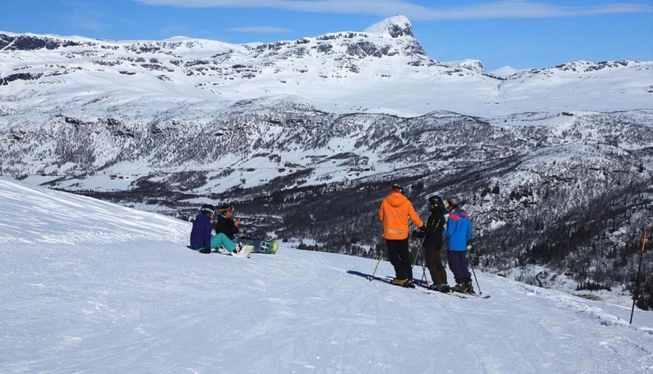 Leilighet Beitostolen Sentrum, Terrasse Og Innendors Parkering Kültér fotó